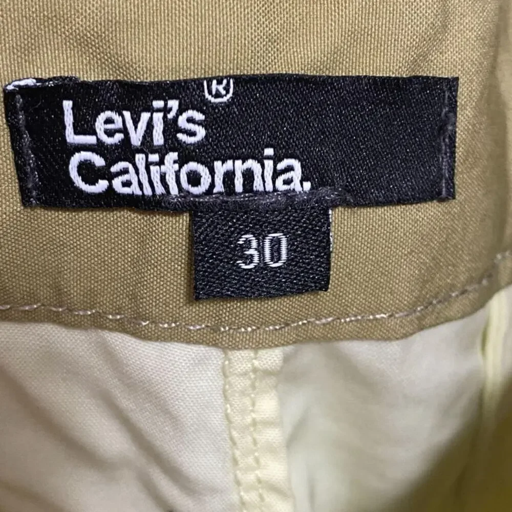 Levi's California Yellow‎ Tan 100% Cotton Chino Shorts Men's Size 30